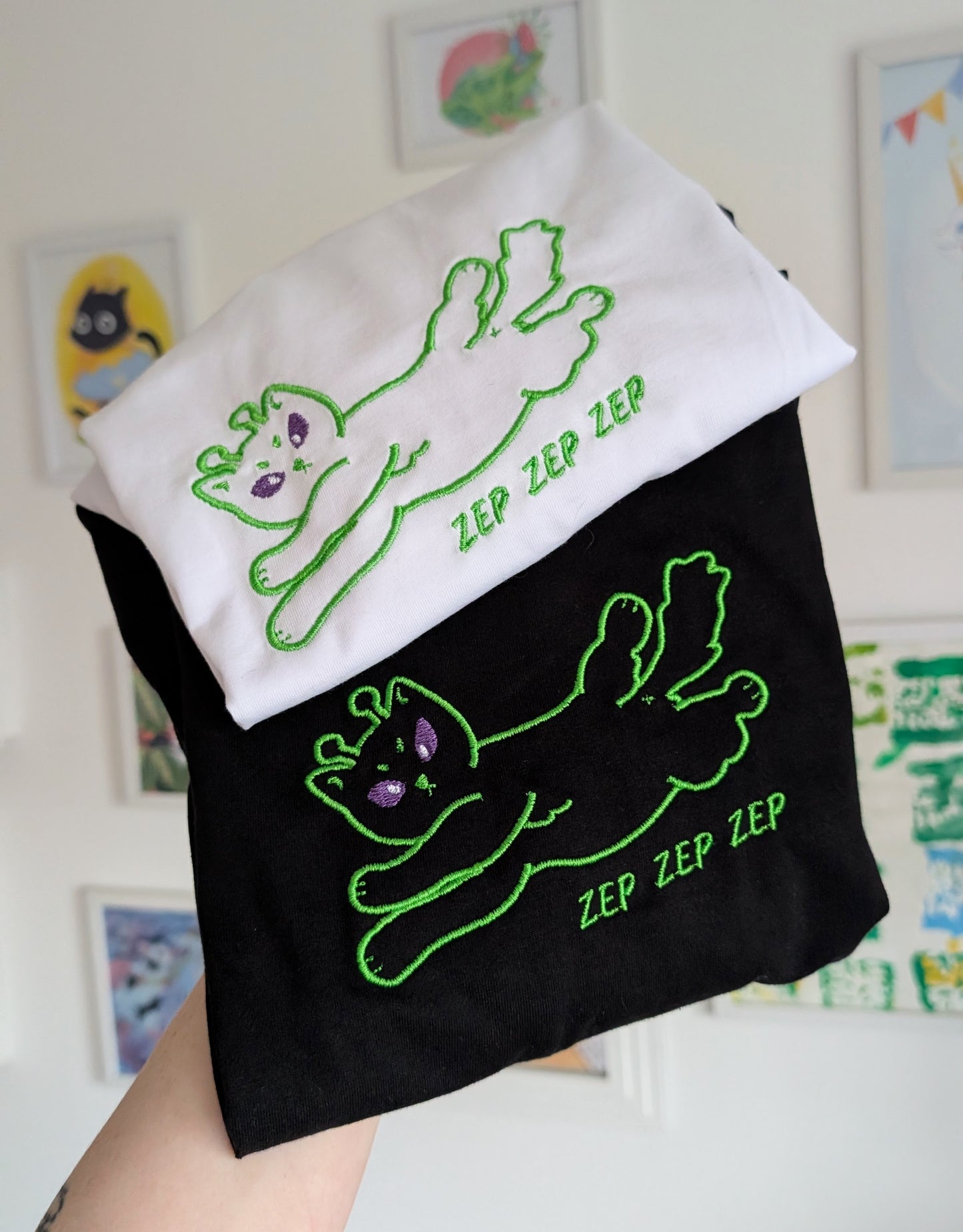 Alien Cat Embroidered Organic Cotton T-Shirt Zep Zep Zep